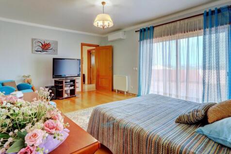 with air conditioning and storage heating