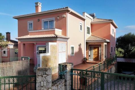 electric gate to carport and garage