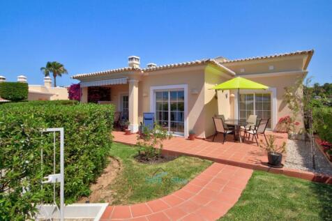 private hedged garden off living room