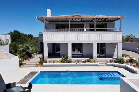 recently built villa and pool