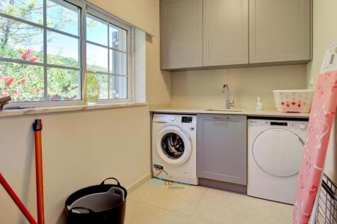 utility / laundry room