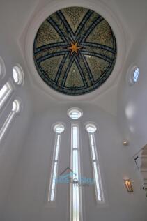 entrance hall dome and feature windows