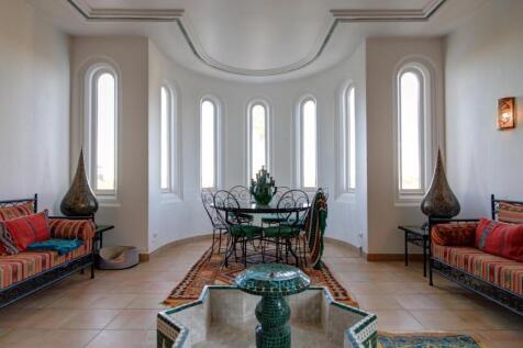 east-facing bay window