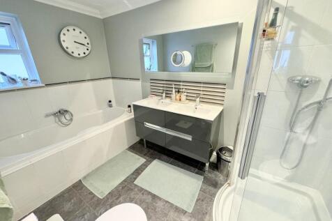 En Suite 1