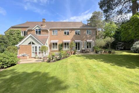Rear elevation/garden in summer (west)