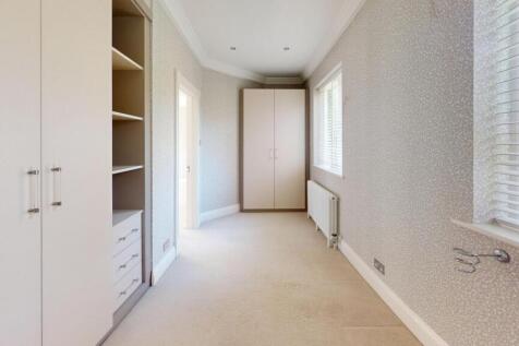 En Suite Dressing Room 1