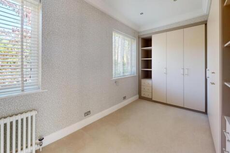 En Suite Dressing Room 1