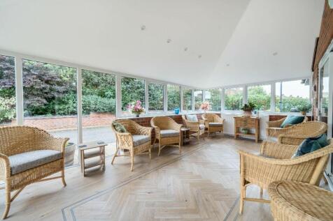 Owners Lounge