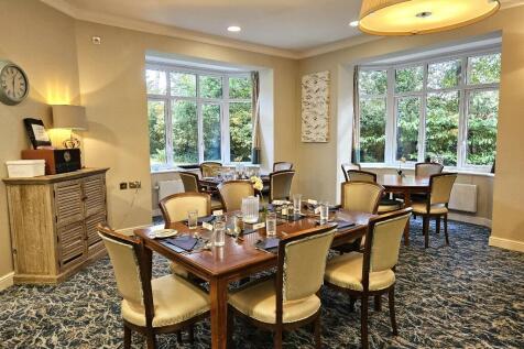 Owners Dining