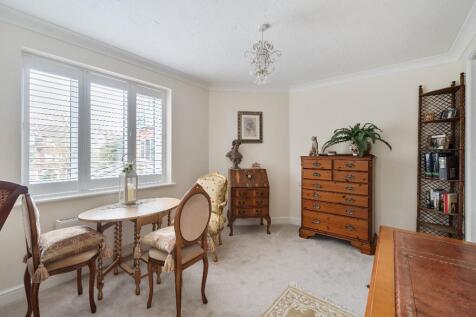 Dining / Bedroom 2
