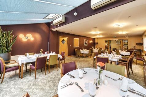 Owners Dining 
