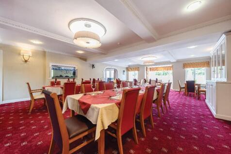 Owners Dining