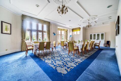 Owners Dining