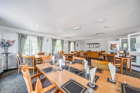 Owner&#39;s Dining