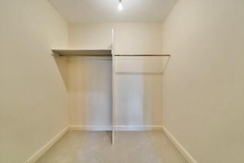 Walk-in Wardrobe
