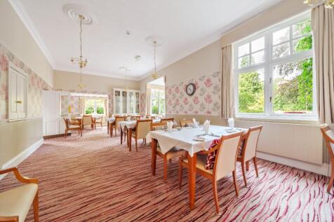 Owner&#39;s Dining
