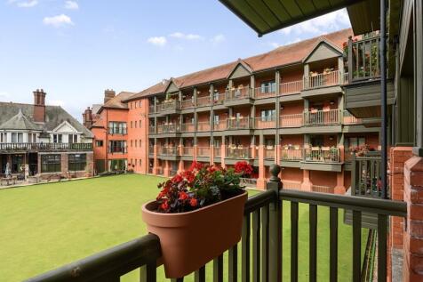 Bowling Green Court