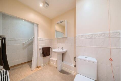 Ensuite to Master