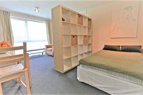 Lounge/bedroom
