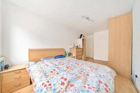1340192-12-68a5a0...