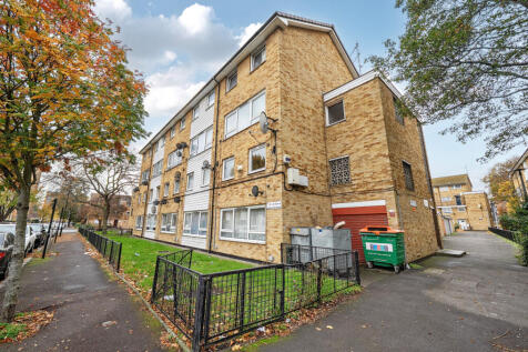 1371893-3-690ca23...