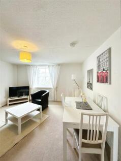 Living/Lounge