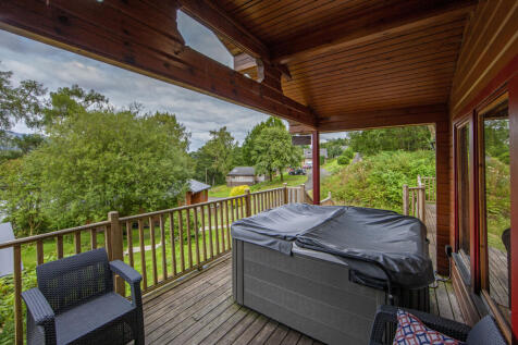 1Z6E0899 Carrick Decking