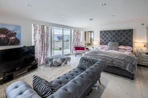 CoachHouse_043-HDR