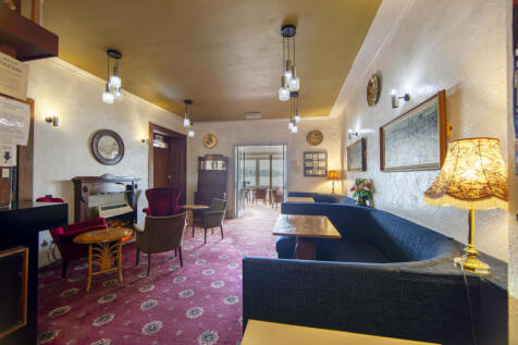 1Z6E7687 reception lounge