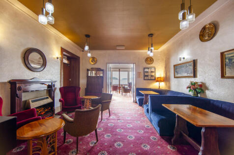 1Z6E7704 reception lounge