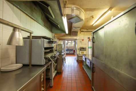 1Z6E7729 kitchen