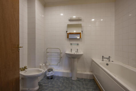 1Z6E0694 Culzean bathroom