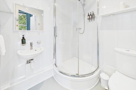 CAM03185G0-PR0122-STILL004