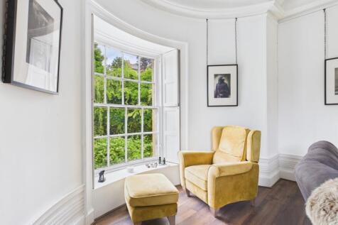 CAM03481G0-PR0110-STILL005