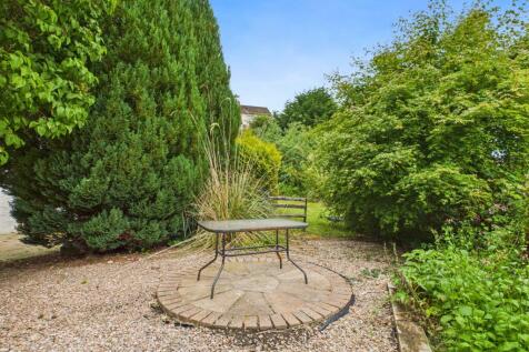 CAM03481G0-PR0110-STILL043