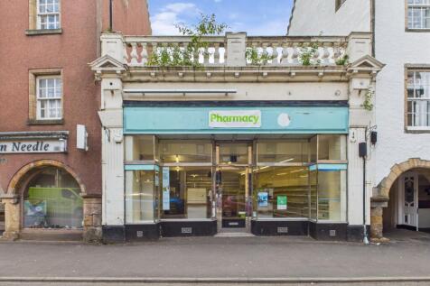 CAM03481G0-PR0106-STILL018