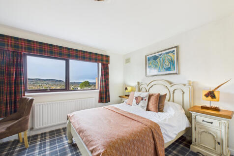 CAM03185G0-PR0124-STILL003