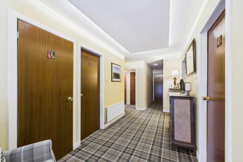 CAM03185G0-PR0124-STILL014