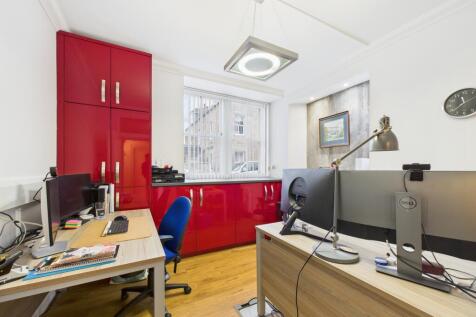 CAM03185G0-PR0125-STILL021