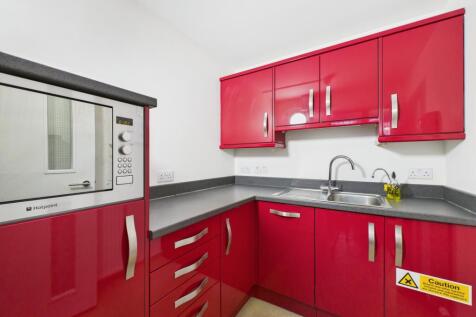 CAM03185G0-PR0125-STILL024