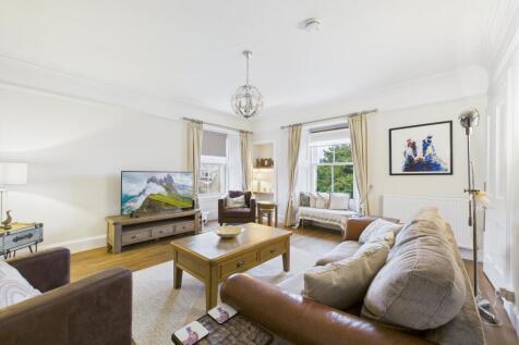 CAM03481G0-PR0121-STILL032