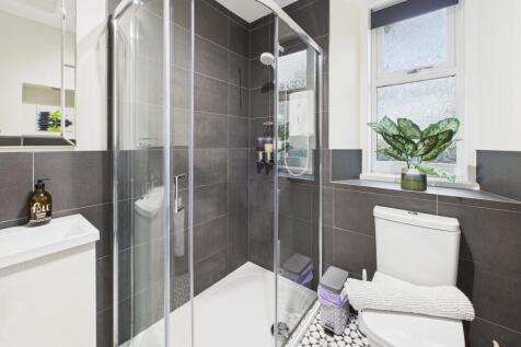 CAM03481G0-PR0121-STILL026