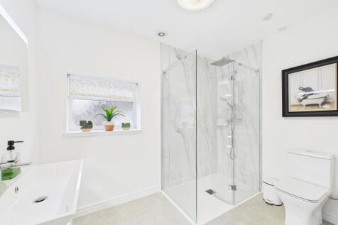 CAM03185G0-PR0125-STILL027