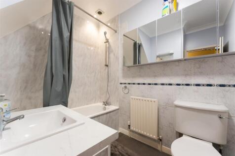 42 Clifton Road-3.jpg
