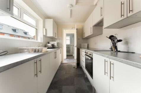 42 Clifton Road-7.jpg