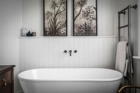 Freestanding Bath