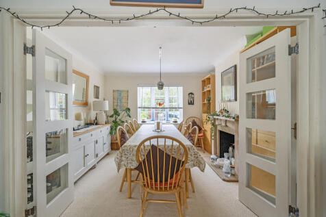 Dining Room/Snug