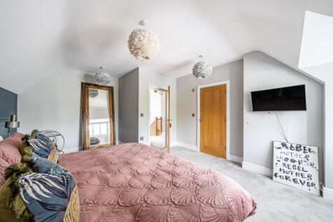 1315229-28-6883be...