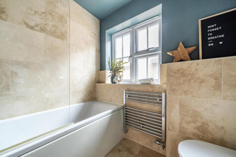 1315229-22-6883bd...