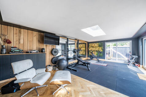 1315229-6-6883ba7...